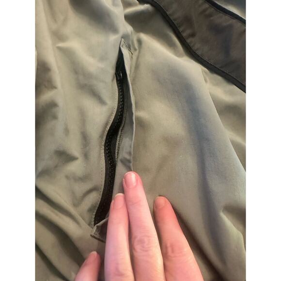 Vintage Army Windbreaker Jacket Track Grey Size Medium Full Zip Pockets Vents - Picture 6 of 14